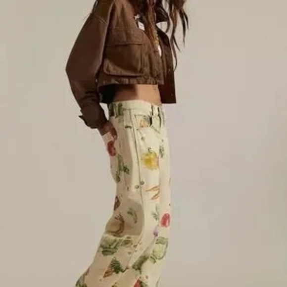 We The Free Good Luck Printed Barrel Jeans "Vegetables" - Picture 2 of 6